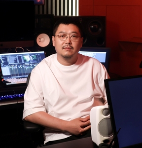 박성일 음악감독