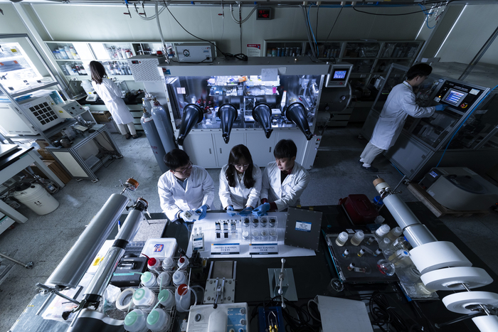 UST 한국전기연구원(KERI) 스쿨의 차세대 이차전지 개발 실험 현장